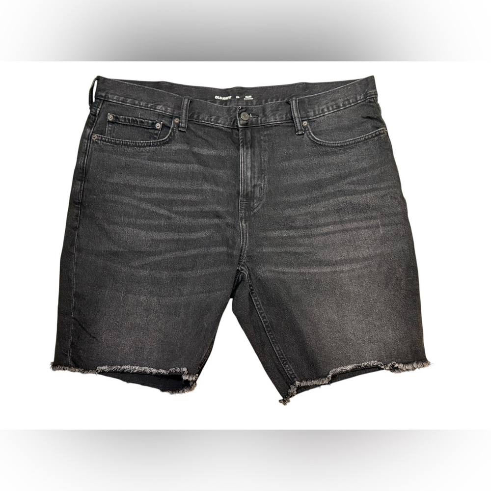 Old Navy Slim Cut-Off Jean Shorts in Black Wash Size 40